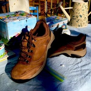 New Balance walking shoes size 9 D women’s